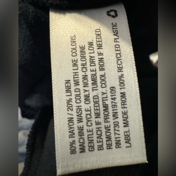 Rayon/linen jumpsuitt - Picture 5 of 5